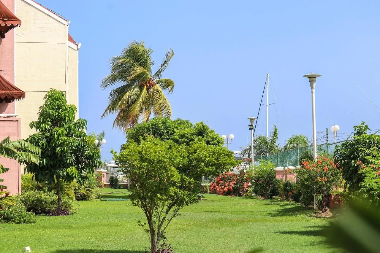 Fisherman Point Beach Resort Ocho Rios Hotel